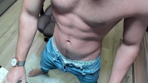 Tison online show from February 2025 04:33:02 AM