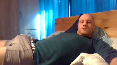 markus_7 online show from March 2025 01:18:01 PM