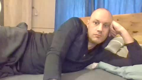 markus_7 online show from September 2025 02:55:02 PM