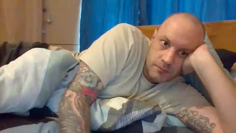 markus_7 online show from April 2026 08:23:01 AM