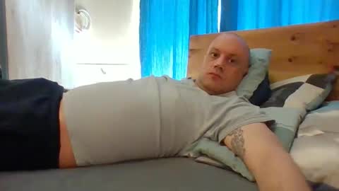 markus_7 online show from April 2026 11:32:01 AM