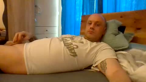 markus_7 online show from June 2026 12:22:01 PM