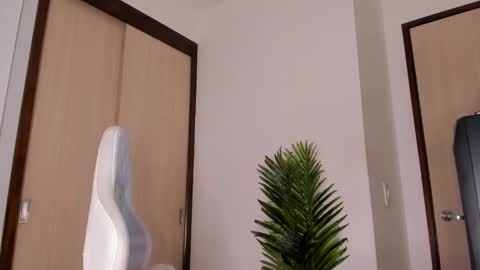 markus... Y online show from February 2025 01:09:01 AM