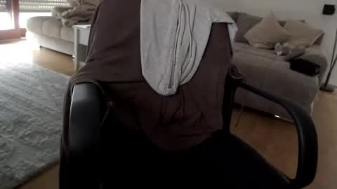 markusello3x online show from February 2026 11:00:01 AM