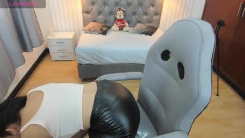 Snapshot of marnie_15 chatting on December 2024 07:53:02 PM Marnie online show from December 2024 07:53:02 PM
