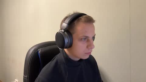 Snapshot of maroooa chatting on December 2025 08:04:01 PM Marko online show from December 2025 08:04:01 PM