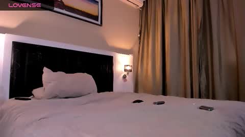 Snapshot of marrena_a chatting on February 2026 11:27:02 AM -- Mari -- online show from February 2026 11:27:02 AM