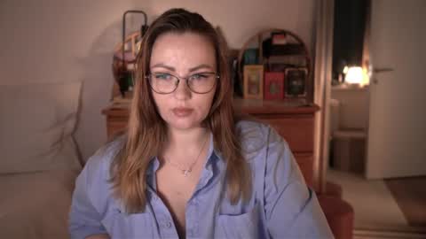 Maria  online broadcast from Tuesday to Suturday from 6 pm to 12 pm Germany time Sunday-Monday offline online show from August 2026 09:46:01 PM