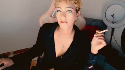 May online show from October 2025 02:18:02 PM