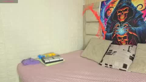 marscarlett online show from October 2025 11:01:01 AM