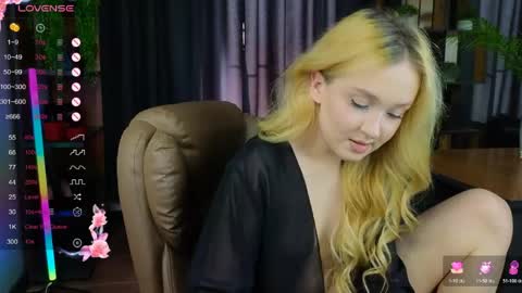 Snapshot of marta_joy chatting on March 2026 05:08:02 AM Marta online show from March 2026 05:08:02 AM