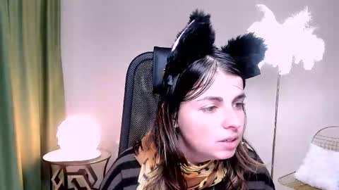 Snapshot of martaedams chatting on November 2025 06:35:01 AM martaedams online show from November 2025 06:35:01 AM