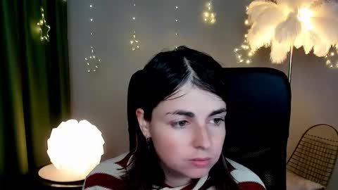 Snapshot of martaedams chatting on December 2025 06:19:01 AM martaedams online show from December 2025 06:19:01 AM