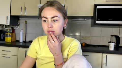 Marta online show from March 2026 03:05:04 PM