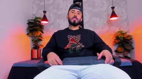 Martin Foster online show from April 2026 04:46:01 AM