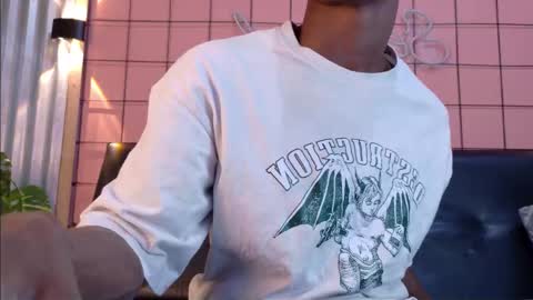 Snapshot of martin_killer chatting on October 2025 01:41:02 AM Martin online show from October 2025 01:41:02 AM