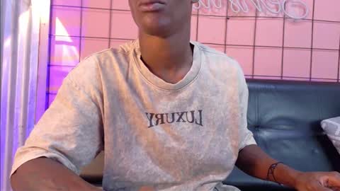 Snapshot of martin_killer chatting on November 2025 01:17:01 AM Martin online show from November 2025 01:17:01 AM