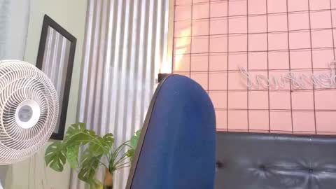 Snapshot of martin_killer chatting on November 2025 01:26:01 AM Martin online show from November 2025 01:26:01 AM