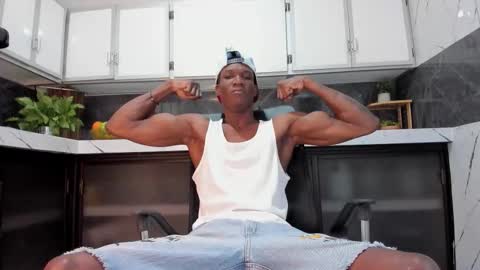 Snapshot of martin_killer chatting on November 2025 07:39:02 PM Martin online show from November 2025 07:39:02 PM