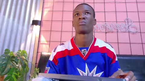 Snapshot of martin_killer chatting on January 2026 01:10:02 AM Martin online show from January 2026 01:10:02 AM