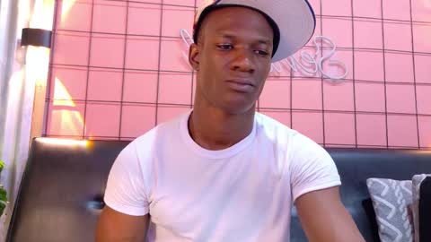 Snapshot of martin_killer chatting on February 2026 01:39:02 AM Martin online show from February 2026 01:39:02 AM