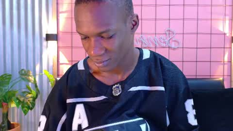 Snapshot of martin_killer chatting on July 2026 01:19:01 AM Martin online show from July 2026 01:19:01 AM