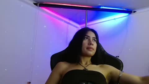 100 explicit here. follow  online show from April 2026 11:43:02 PM