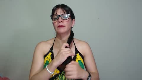 martina_27__ online show from October 2025 01:28:02 AM