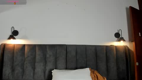 Laura online show from March 2026 07:52:01 PM