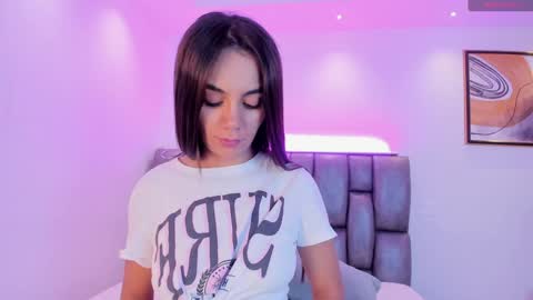 Martina online show from February 2025 12:00:01 PM