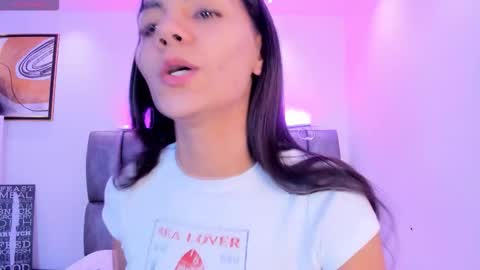 Martina online show from October 2025 12:45:01 PM