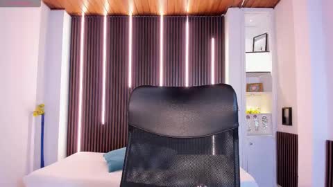 Martina online show from March 2026 11:59:02 AM