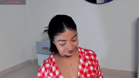 Snapshot of martina_monst chatting on December 2024 11:53:01 PM martina Monst online show from December 2024 11:53:01 PM