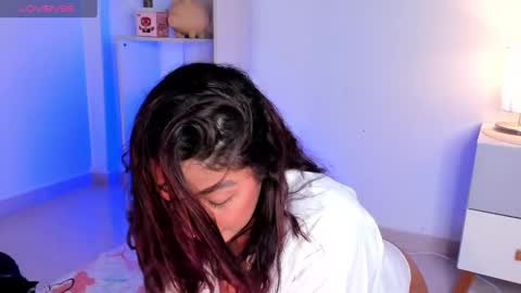 Snapshot of martina_monst chatting on January 2025 01:54:01 AM martina Monst online show from January 2025 01:54:01 AM