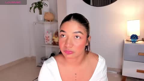 Snapshot of martina_monst chatting on February 2025 03:18:01 AM martina Monst online show from February 2025 03:18:01 AM