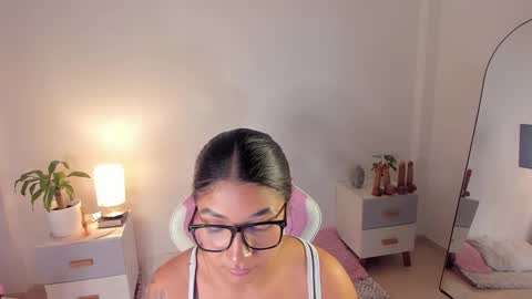 Snapshot of martina_monst chatting on October 2025 03:59:02 AM martina Monst online show from October 2025 03:59:02 AM