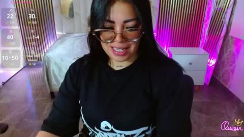 Snapshot of martina_tay chatting on June 2026 03:35:01 AM Hey im martina online show from June 2026 03:35:01 AM