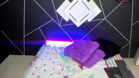 Martina online show from February 2025 07:55:02 AM