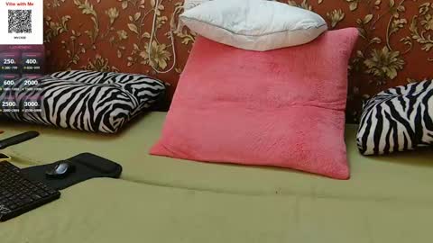 Snapshot of martinbrux chatting on January 2025 11:56:01 PM martinbrux online show from January 2025 11:56:01 PM