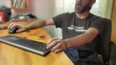 Snapshot of martincito22xl chatting on December 2024 12:29:02 PM Martincito online show from December 2024 12:29:02 PM