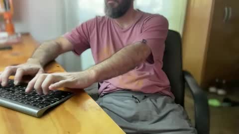 Snapshot of martincito22xl chatting on January 2025 12:30:02 PM Martincito online show from January 2025 12:30:02 PM