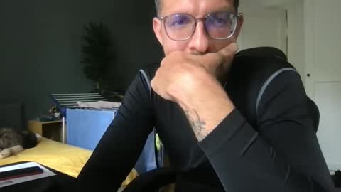 martinmagic467657 online show from May 2026 01:41:01 PM
