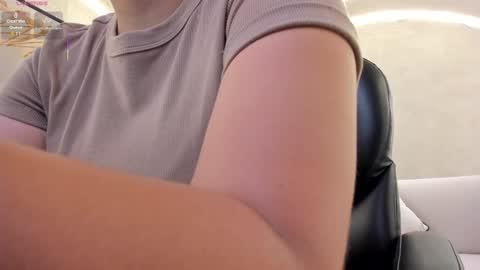 Snapshot of martinnabonnet chatting on September 2025 10:03:02 AM Martinna Bonnet online show from September 2025 10:03:02 AM