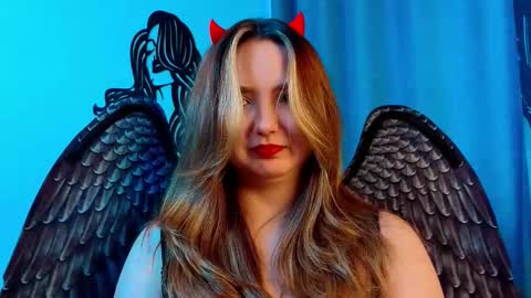 mary_broks online show from October 2025 09:10:01 AM