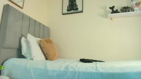 mary_cute9 online show from April 2026 12:12:01 PM