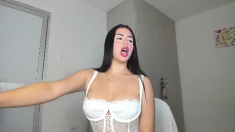 Snapshot of mary_iveet chatting on July 2026 08:29:01 PM MARY model independient online show from July 2026 08:29:01 PM