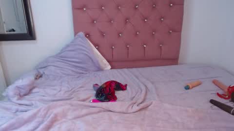 Hi guys im Mary  online show from March 2025 06:43:02 PM