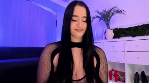 Snapshot of mary_lori chatting on July 2026 06:52:01 AM Mary online show from July 2026 06:52:01 AM