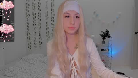 Maryana online show from January 2025 01:35:01 PM