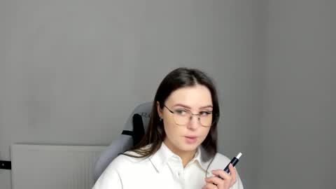 Alice online show from April 2026 06:42:02 AM